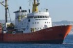 Foto LaPresse - Carmelo Imbesi
30/03/2016 Messina (IT)
cronaca
Migranti - La nave Aquarius della ONG SOS Mediterranee con a bordo 378 migranti recuperati al largo della Libia arriva al porto di Messina
Nella foto: l'arrivo della nave
Photo LaPresse - Carmelo Imbesi
30/03/2016 Messina (IT)
news
Migrants - The ship Aquarius of NGO SOS Mediterranee carrying 378 migrants recovered off the coast of Libya arrive at the port of Messina
In the pic: the arrival of the ship